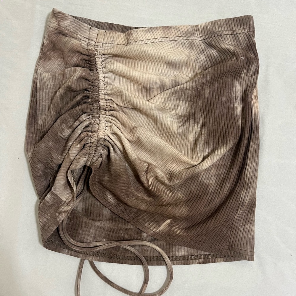 Brown mini skirt